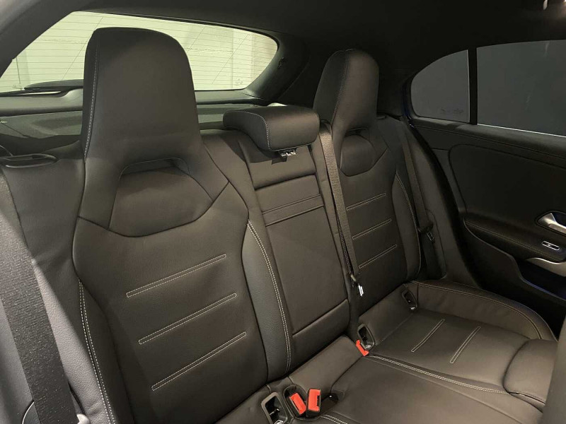 Used MERCEDES-BENZ Classe A A 180 d AMG Line 2024 Noir € 36890 in Liège