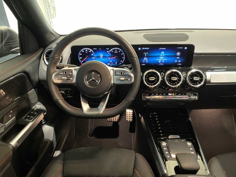 Occasion MERCEDES-BENZ GLB 180 GLB 180 AMG Line 7 places 2023 Gris 45890 € à Liège