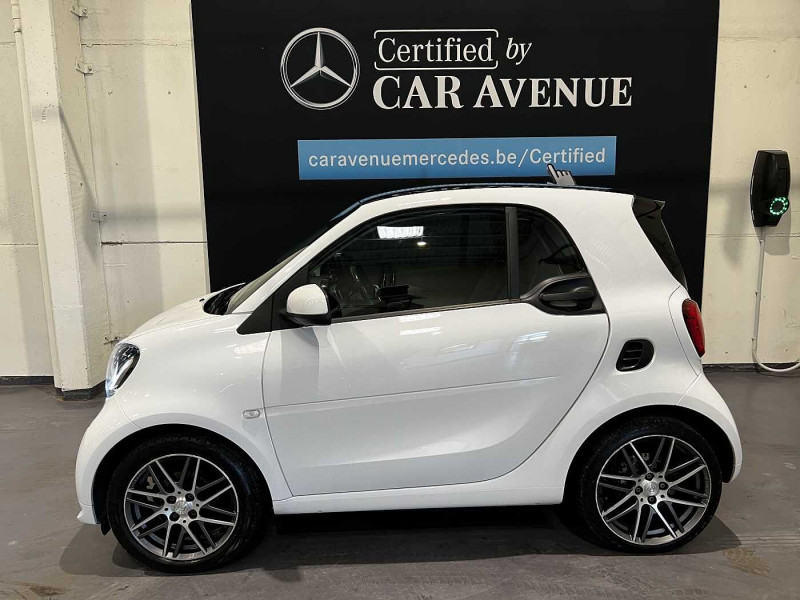 Used SMART Fortwo Coupe BRABUS fortwo Xclusive 2018 Rose € 20890 in Liège
