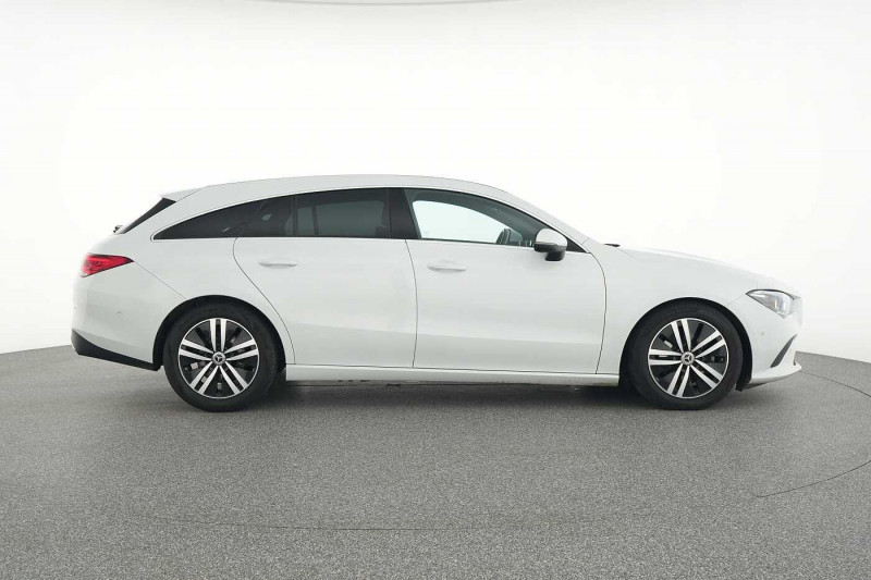 Used MERCEDES-BENZ CLA CLA 180 d Shooting Brake Progressive 2022 Argent € 26890 in Liège