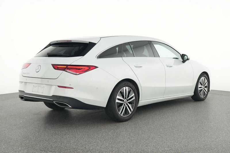 Used MERCEDES-BENZ CLA CLA 180 d Shooting Brake Progressive 2022 Argent € 26890 in Liège