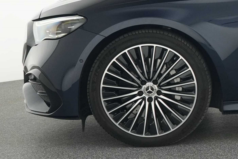 Used MERCEDES-BENZ E 300 E 300 e Break AMG Line 2024 Bleu € 69890 in Liège