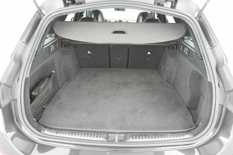 Used MERCEDES-BENZ Classe C C 200 d Break AMG Line 2023 Gris € 40890 in Liège