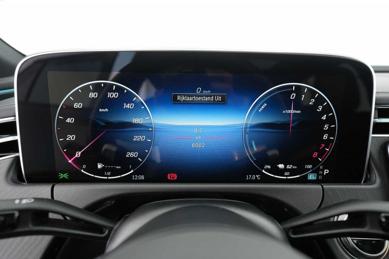 Used MERCEDES-BENZ E 300 E 300 e Break AMG Line 2024 Bleu € 67890 in Liège