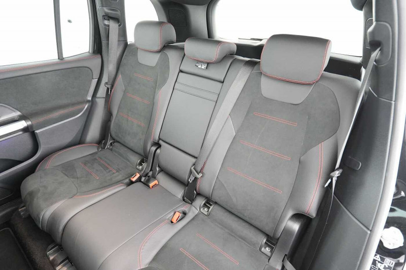 Occasion MERCEDES-BENZ GLB 180 GLB 180 d AMG Line 2022 Noir 39890 € à Liège