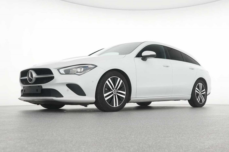 Used MERCEDES-BENZ CLA CLA 180 d Shooting Brake Progressive 2022 Argent € 26890 in Liège
