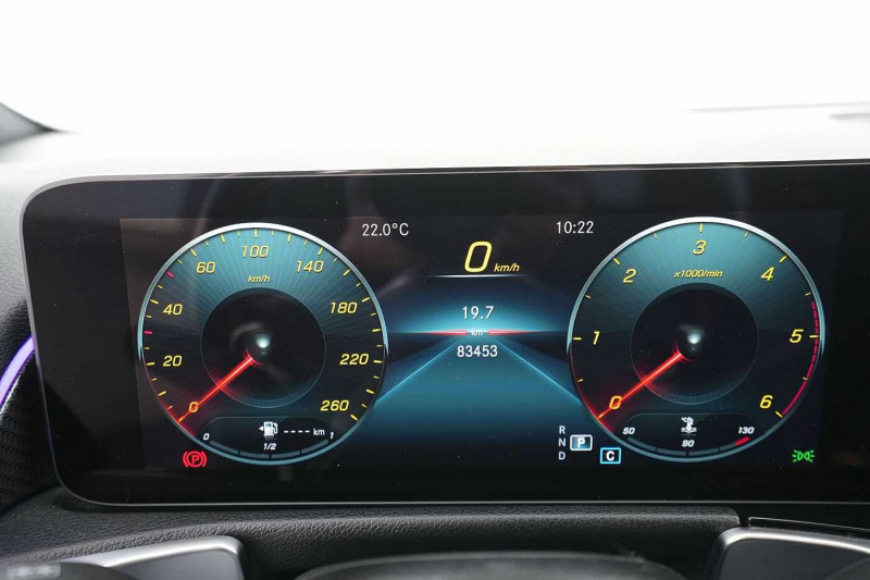 Occasion MERCEDES-BENZ GLB 180 GLB 180 d AMG Line 2022 Noir 39890 € à Liège
