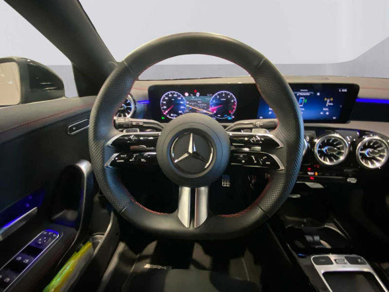Used MERCEDES-BENZ CLA 180 Shooting Brake CLA 180 Shooting Brake AMG Line 2024 Noir € 35890 in Liège