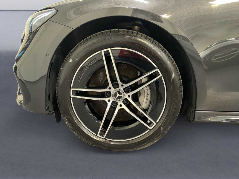 Occasion MERCEDES-BENZ E 300 E 300 de 4MATIC AMG Line 2024 Gris 64890 € à Liège