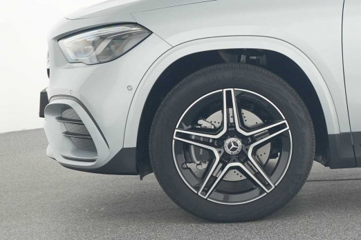 Occasion MERCEDES-BENZ GLA 250 GLA 250 e Off-Roader 2024 Argent 46 890 € à Liège