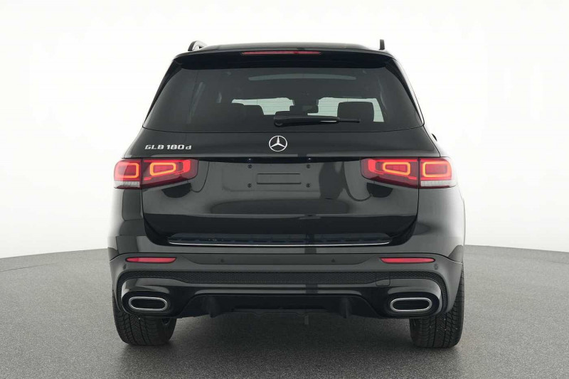 Used MERCEDES-BENZ GLB 180 GLB 180 d AMG Line 2022 Noir € 39890 in Liège