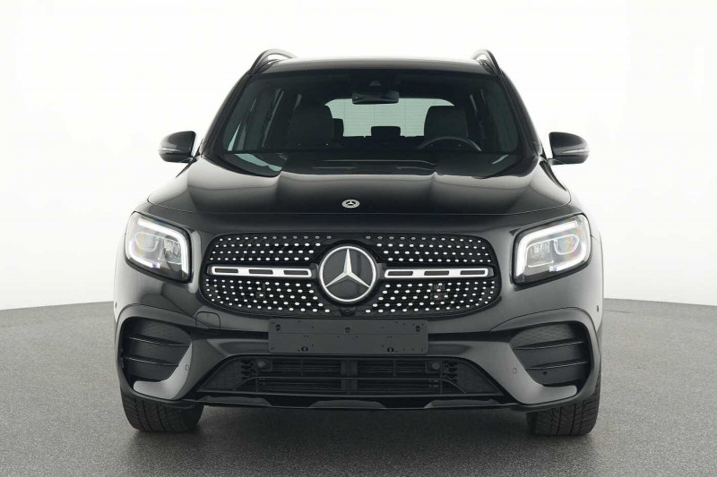 Used MERCEDES-BENZ GLB 180 GLB 180 d AMG Line 2022 Noir € 39890 in Liège