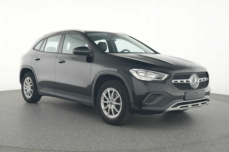 Used MERCEDES-BENZ GLA GLA 180 Off-Roader 2021 Noir € 29890 in Liège