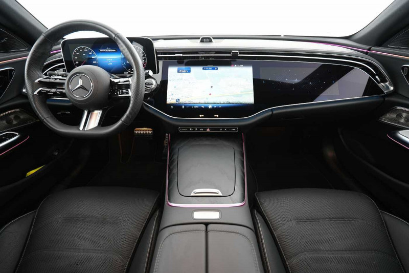 Used MERCEDES-BENZ E 300 E 300 e Break AMG Line 2024 Bleu € 64890 in Liège