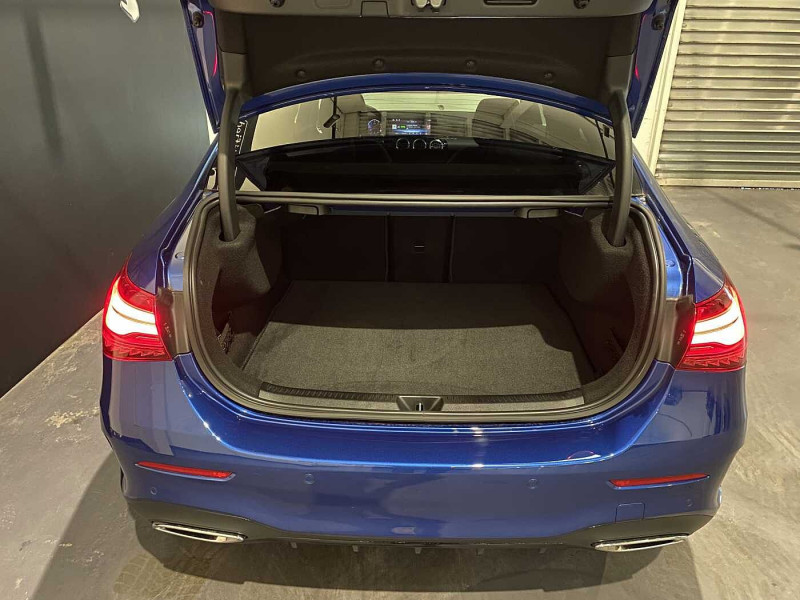 Occasion MERCEDES-BENZ Classe A A 200 d Berline AMG Line 2024 Noir 31900 € à Liège