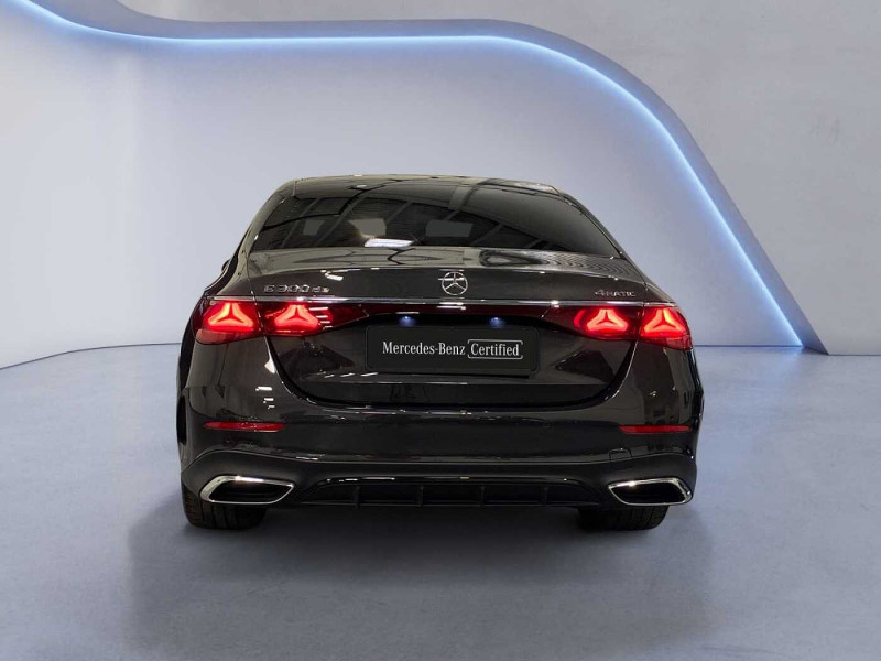 Occasion MERCEDES-BENZ E 300 E 300 de 4MATIC AMG Line 2024 Gris 64890 € à Liège