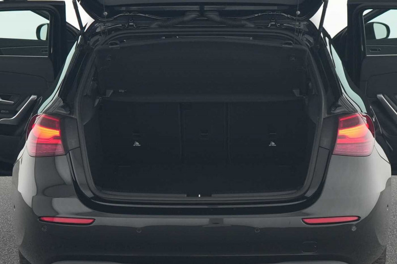 Occasion MERCEDES-BENZ Classe A A 180 2024 Noir 27890 € à Liège