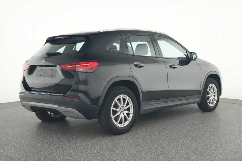 Occasion MERCEDES-BENZ GLA GLA 180 Off-Roader 2021 Noir 29890 € à Verviers