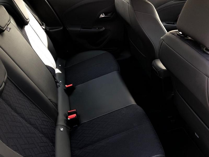 Used OPEL Corsa Corsa-e 136ch Elegance Business 2023 Gris Kristall métallisé € 18990 in Leudelange