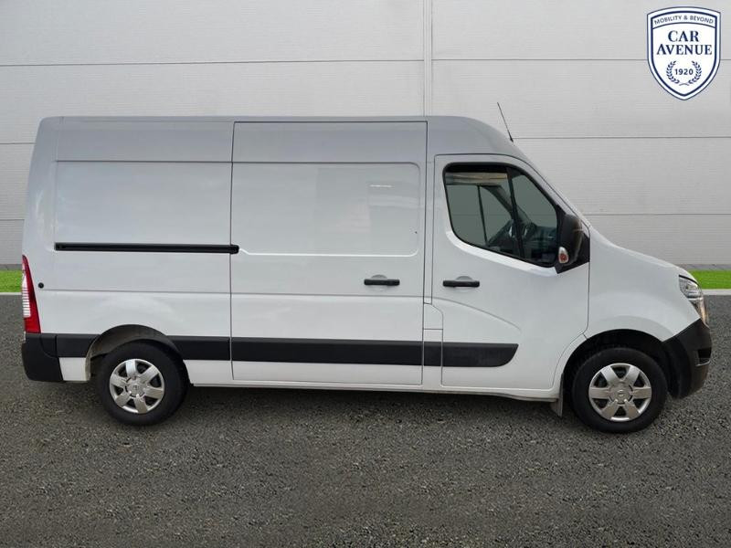 Used NISSAN Interstar Fg L2H2 3t5 2.3 dCi 135ch N-Connecta 2023 Blanc Minéral € 27990 in Leudelange