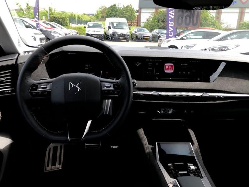 Used DS DS 4 E-TENSE 225ch Performance Line + 2023 Blanc Nacré (N) € 35490 in Leudelange