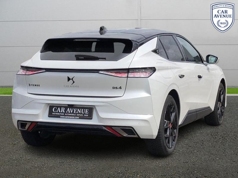 Used DS DS 4 E-TENSE 225ch Performance Line + 2023 Blanc Nacré (N) € 35490 in Leudelange