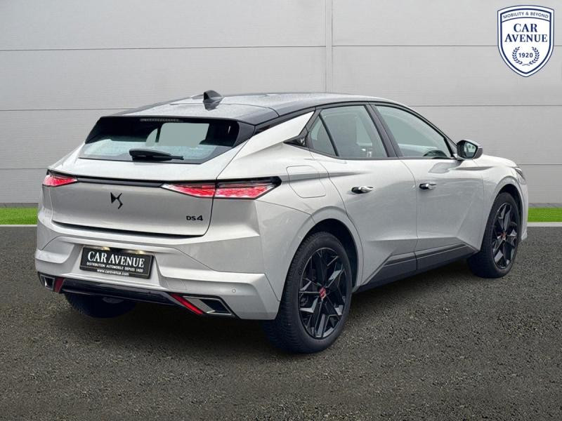 Occasion DS DS 4 BlueHDi 130ch Performance Line Automatique 2023 Blanc Nacré (N) 28990 € à Leudelange