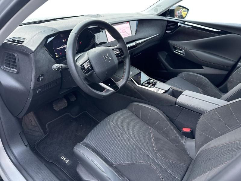 Occasion DS DS 4 BlueHDi 130ch Performance Line Automatique 2023 Blanc Nacré (N) 28990 € à Leudelange