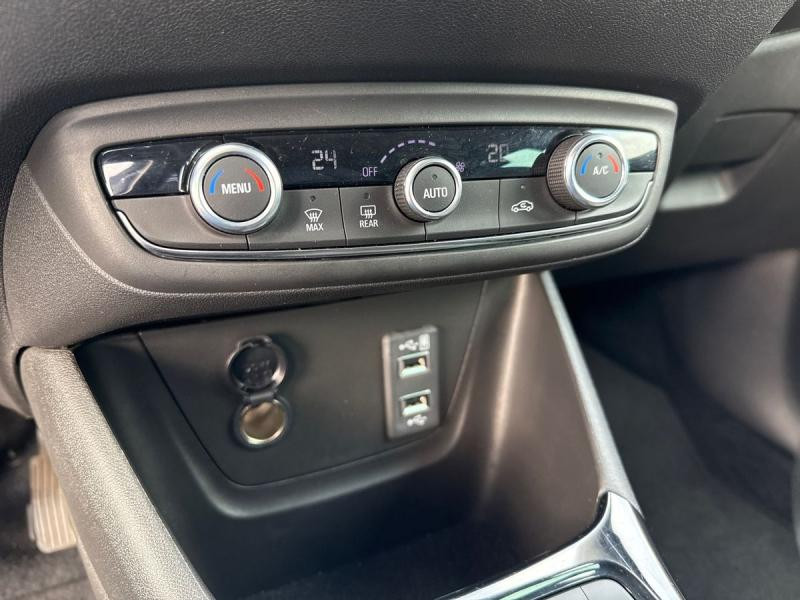Occasion OPEL Crossland X 1.2 Turbo 110ch Elegance 2022 Gris Vulkan métallisé/Toit Noir 16990 € à Leudelange