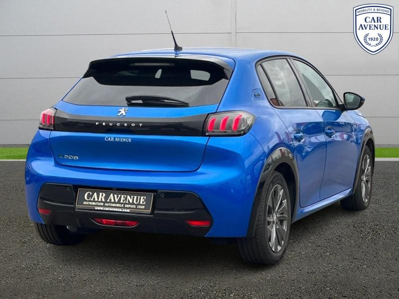 Used PEUGEOT 208 e-208 136ch Allure 2021 Bleu Vertigo (V) € 20990 in Leudelange