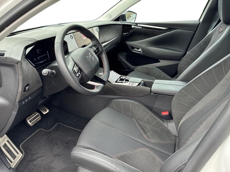 Used DS DS 4 E-TENSE 225ch Performance Line 2023 Rouge € 37990 in Leudelange