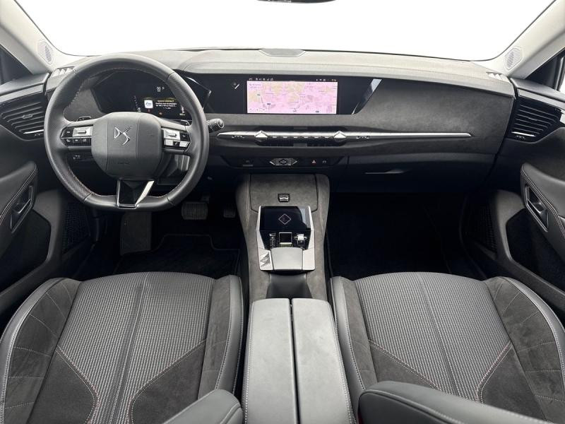 Occasion DS DS 4 BlueHDi 130ch Performance Line Automatique 2023 Rouge 28990 € à Leudelange