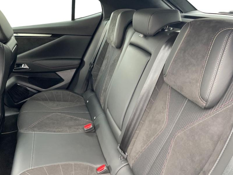 Used DS DS 4 E-TENSE 225ch Performance Line + 2023 Blanc Nacré (N) € 34990 in Leudelange