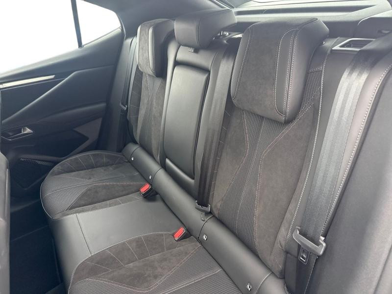 Occasion DS DS 4 BlueHDi 130ch Performance Line Automatique 2023 Rouge 28990 € à Leudelange