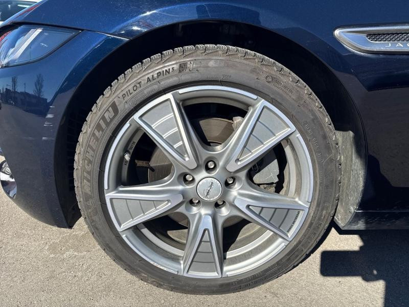 Occasion JAGUAR XE P250 R-Dynamic HSE BVA8 2019 Bleu 24990 € à Leudelange