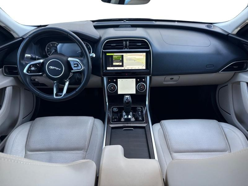 Occasion JAGUAR XE P250 R-Dynamic HSE BVA8 2019 Bleu 24990 € à Leudelange