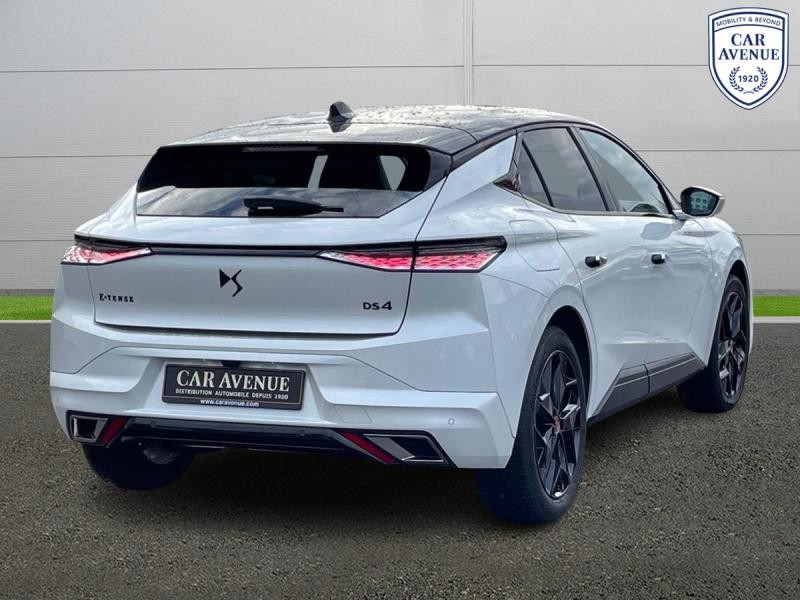 Used DS DS 4 E-TENSE 225ch Performance Line + 2023 Blanc Nacré (N) € 34990 in Leudelange