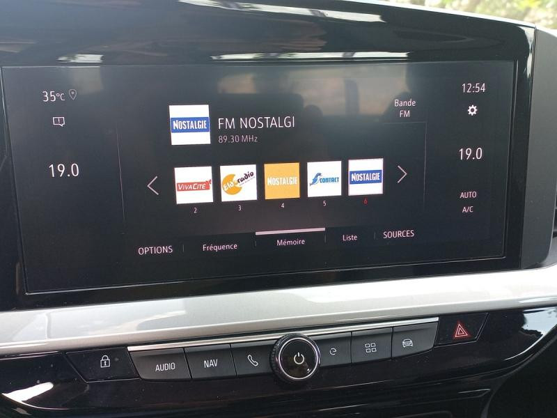 Occasion OPEL Mokka Electric Elegance 136ch 2023 Vert 20990 € à Leudelange