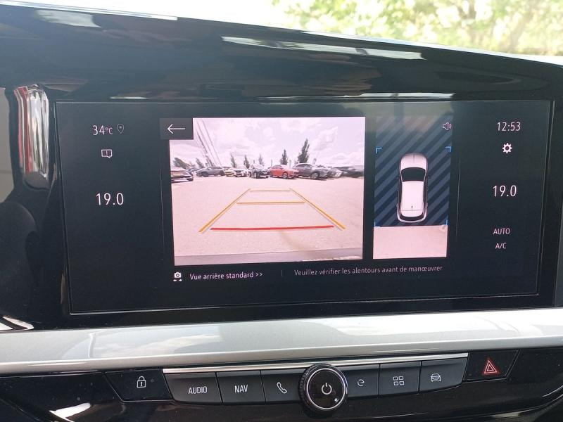 Occasion OPEL Mokka Electric Elegance 136ch 2023 Vert 20990 € à Leudelange