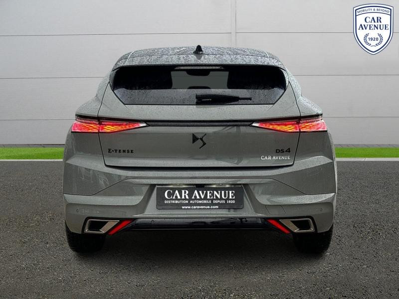 Occasion DS DS 4 E-TENSE 225ch Performance Line + 2023 Rouge 33950 € à Leudelange