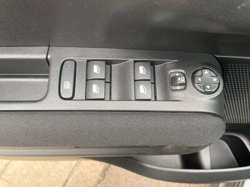 Occasion CITROEN C3 Aircross 1.2 PureTech 110ch S&S MAX 2023 Gris Platinium (M) - Perla Nera 17480 € à Leudelange