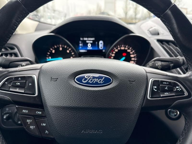 Used FORD Kuga 2.0 TDCi 150ch Stop&Start Titanium 4x2 Euro6.2 2019 Bleu Abysse € 15990 in Leudelange