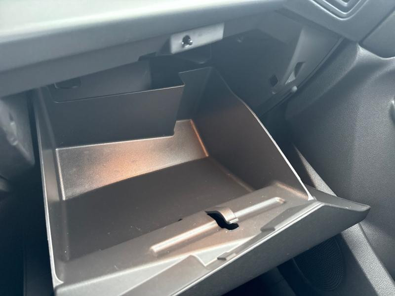 Used FORD Kuga 2.0 TDCi 150ch Stop&Start Titanium 4x2 Euro6.2 2019 Bleu Abysse € 15990 in Leudelange