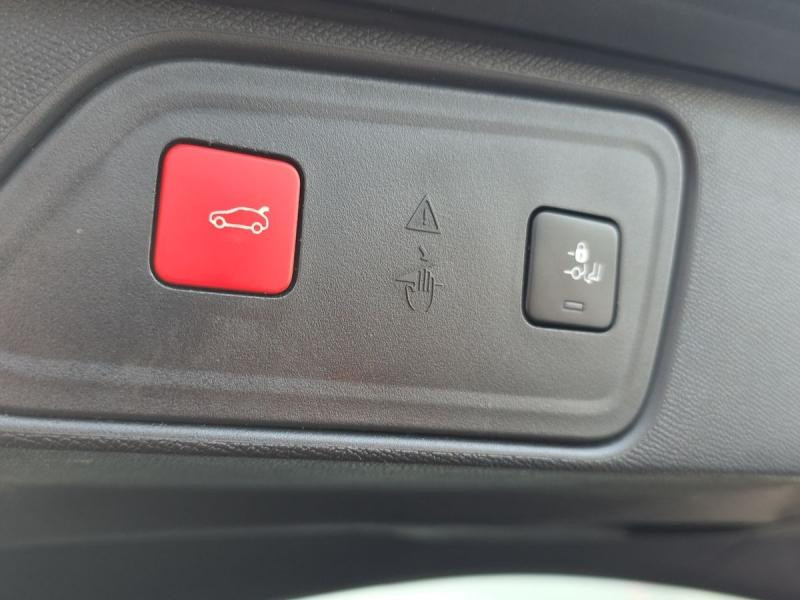 Used PEUGEOT 3008 HYBRID4 300ch Allure e-EAT8 2020 Bleu € 17990 in Leudelange