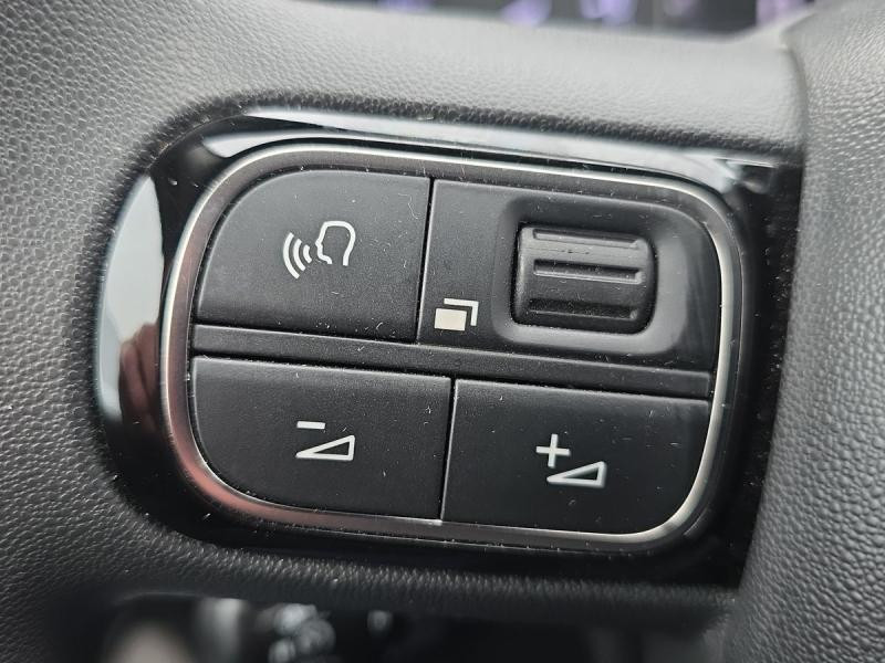 Used CITROEN C3 1.2 PureTech 110ch S&S Shine EAT6 2023 Gris Acier (M) € 14490 in Leudelange