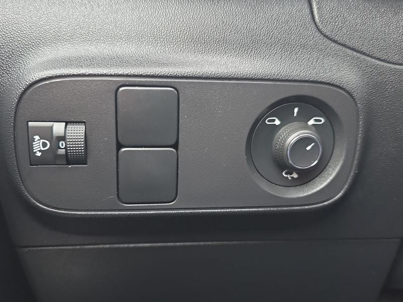 Used CITROEN C3 1.2 PureTech 110ch S&S Shine EAT6 2023 Gris Acier (M) € 14490 in Leudelange