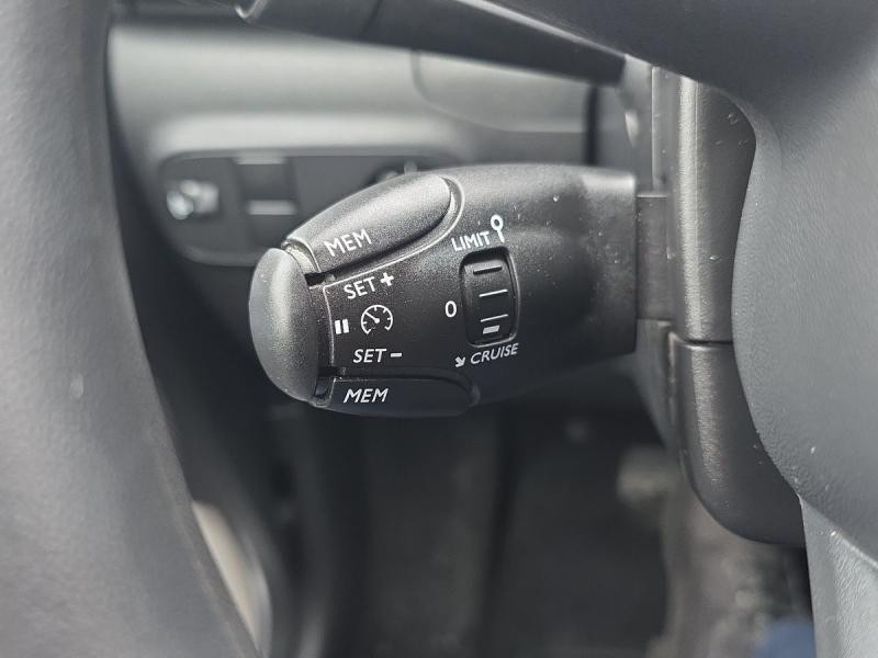 Used CITROEN C3 1.2 PureTech 110ch S&S Shine EAT6 2023 Gris Acier (M) € 14490 in Leudelange