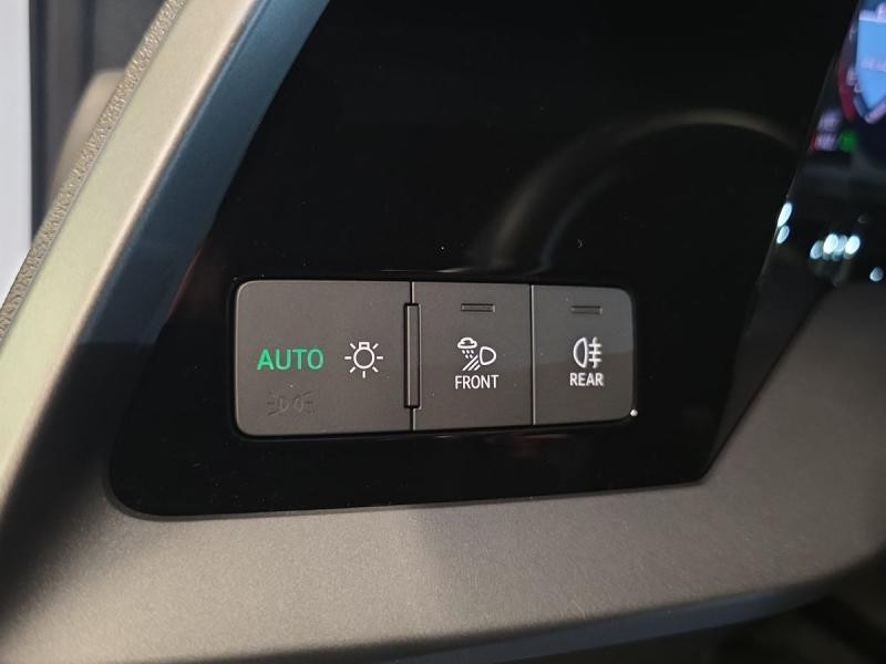 Used AUDI A3 Sportback 30 TFSI 116ch Hybride Business Executive S tronic 7 2024 Blanc Arkona € 27980 in Leudelange