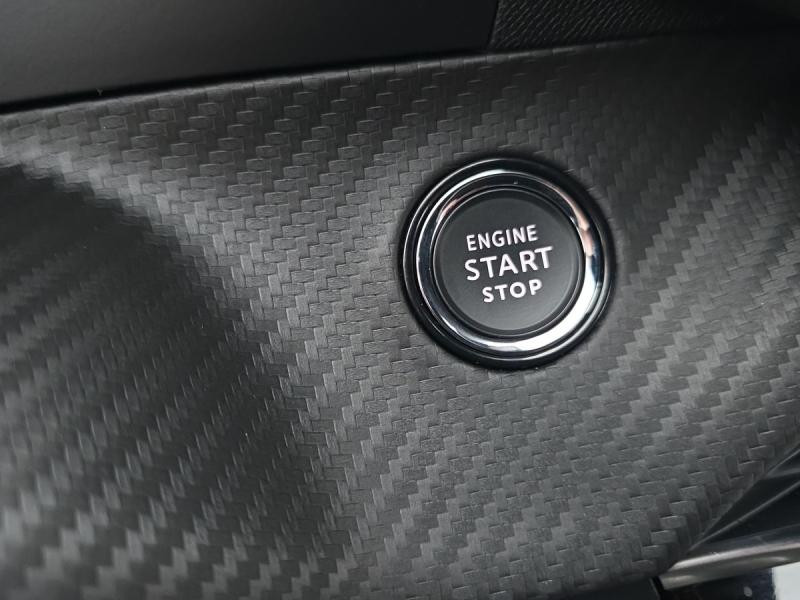 Used PEUGEOT 2008 1.2 100ch S&S Allure 2024 Gris Artense (M) € 19990 in Leudelange