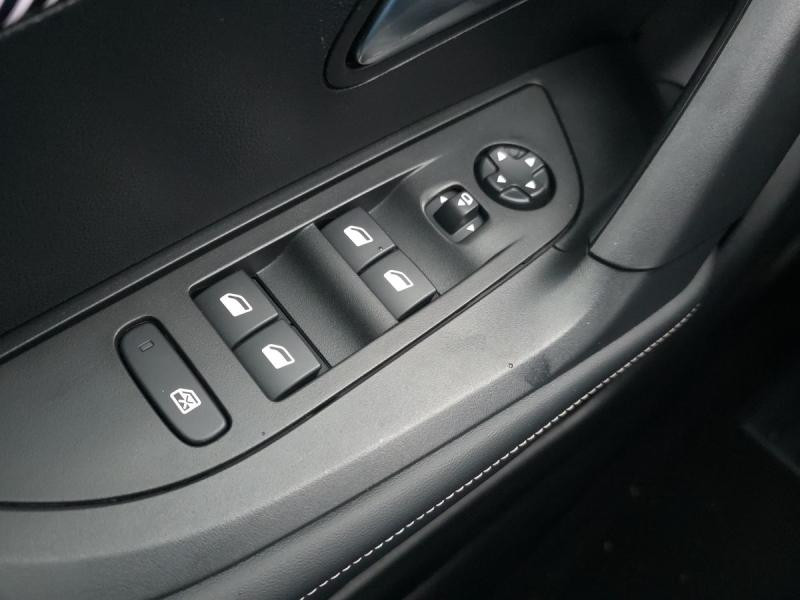 Used PEUGEOT 2008 1.2 100ch S&S Allure 2024 Gris Artense (M) € 19990 in Leudelange